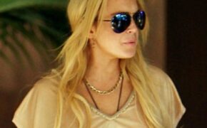 Lindsay Lohan lái xe đâm vào nôi em bé