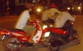 Hãi hùng giới trẻ “lên đai” bằng mạng sống