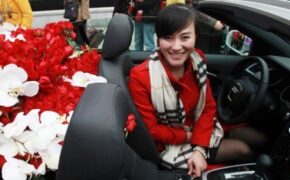 Lái siêu xe, tiểu thư treo biển tuyển người yêu làm CSGT