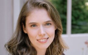 Nhà văn xinh đẹp giành giải Orange