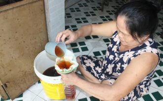 Làng nước mắm Nam Ô tất bật những ngày gần Tết