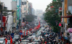 Cấm biếu quà Tết Thủ tướng, bộ trưởng: Hà Nội hết tắc đường