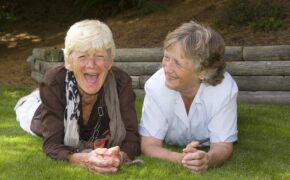 Những lời khuyên giá trị của vị bác sĩ 104 tuổi người Nhật