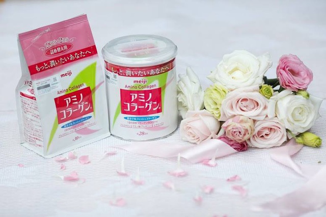  Được sản xuất bởi tập đoàn Meiji của Nhật Bản, Amino Collagen chứa chiết xuất 100% từ cá biển sâu tự nhiên với hàm lượng Collagen đạt chuẩn, được nghiên cứu lâm sàng, giúp làn da sáng mịn, hồng hào, ngăn ngừa lão hóa da hiệu quả. Sản phẩm dạng bột nên người dùng có thể pha cùng bất kỳ đồ ăn hoặc uống nào, hương vị thơm ngon, dễ uống. Đặc biệt, Amino Collagen có sự vượt trội về độ tinh khiết, không sử dụng chất bảo quản hay phụ gia nên an toàn tuyệt đối với sức khỏe người sử dụng. 