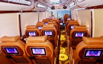 Khám phá xe khách limousine siêu sang