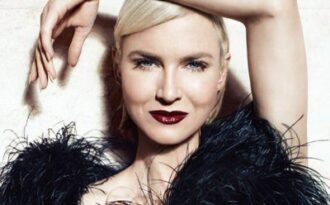 “Tiều thư Jones” đẹp lạ với kiểu trang điểm mới