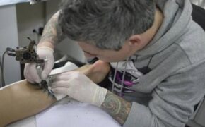 Xăm đá, trào lưu lập dị của bộ phận giới trẻ