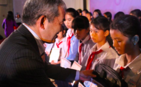 200 học sinh nghèo hiếu học tỉnh Đồng Nai nhận học bổng