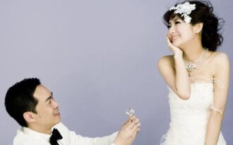 Ảnh cưới đẹp như mơ của nữ ca sĩ bị bỏng Selina