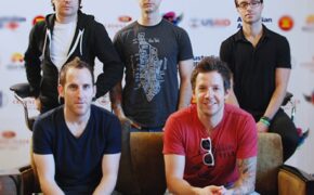 Simple Plan khen Mỹ Tâm “hoang dại”