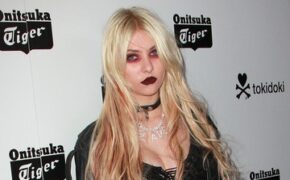 Sao teen “chỉ trích” bố mẹ