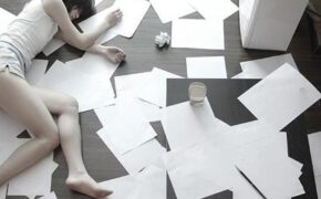 Bấn loạn khi con đòi chết… vì tình