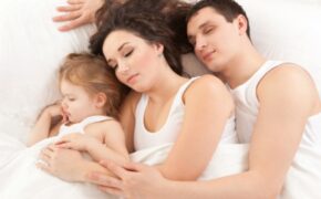 Thói quen vô tình của cha mẹ khiến trẻ có nguy cơ bị xâm hại tình dục