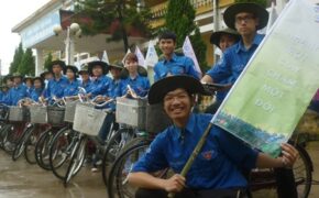 Ấm lòng nghĩa tình đồng hương SV tình nguyện Hải Dương