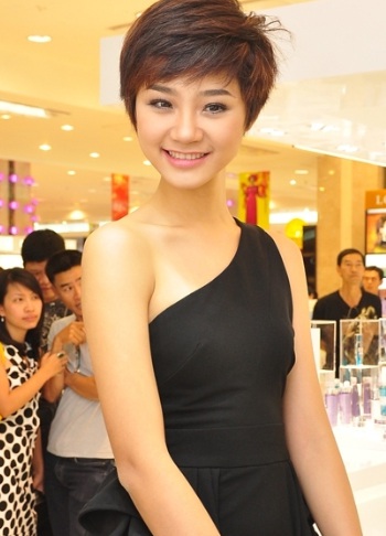 Á quân Vietnam's Next Top Model gặp lại bạn cũ  - 1