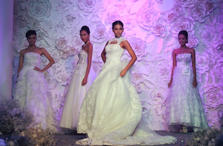 Trương Thị May làm cô dâu xinh đẹp