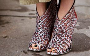 Những mẫu giày nổi bật trong tuần lễ thời trang Paris