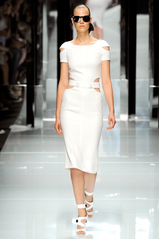 BST xuân hè 2011 của Versace - 17