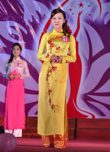 Trần Nữ Hà Anh đăng quang Miss ĐH Lâm nghiệp - 14