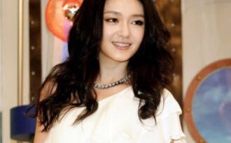 Từ Hy Viên tránh mặt “người cũ” vì tôn trọng chồng