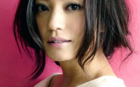 Đoàn làm phim của Triệu Vy “động thủ” với fan