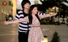 “Bé” Xuân Mai tình tứ với anh chàng điển trai