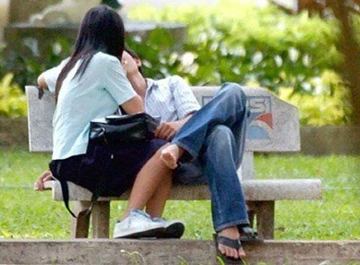 Cha mẹ cấm yêu, con bỏ nhà đi bụi