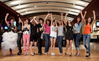 Vietnam’s Next Top Model: Hóa thân thành Rocker chuyên nghiệp