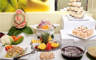 Buffet Salad miễn phí cho ngày hè