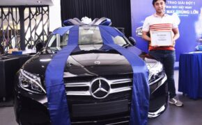 Ngỡ ngàng khi bỗng dưng trúng xe Mercedes gần 1,4 tỷ