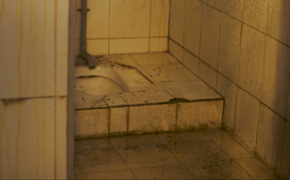 Sao Việt nói gì khi tham gia Toilet Challenge gây sốt mạng xã hội?