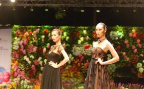 Choáng ngợp với hoa trong Eva de Eva Summer Night