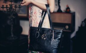 9x làm thương hiệu túi da thật ELMI