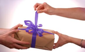 Cơ hội vui chơi, mua sắm thả ga dành cho cộng đồng tím