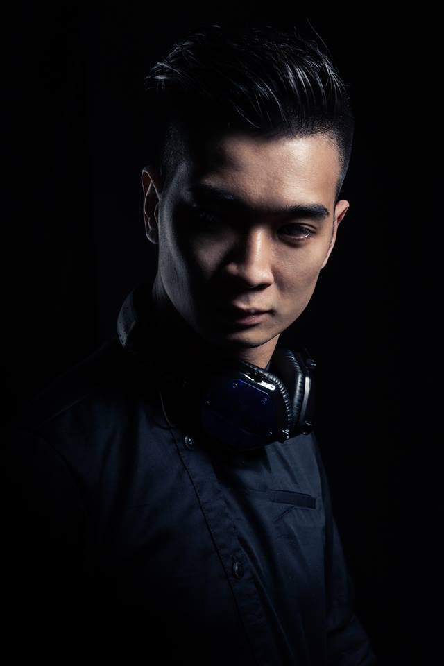 Lưu Thiên Hương tái hợp DJ SlimV trong show Happy Color - 2 DJ đẹp trai tài năng SlimV