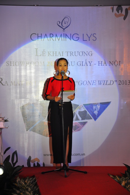 Charming Lys khai trương showroom mới tại Cầu Giấy