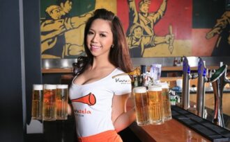 Tết tưng bừng với bia mới – Du xuân khắp thế giới với Vuvuzela