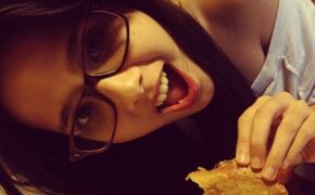 Maxene Magalona bị chồng phản bội vẫn nhí nhảnh tự sướng