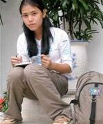 Cô bé viết văn nơi phố núi