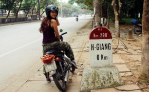 Gặp gỡ cô nàng 9x răng khểnh mê đi bụi