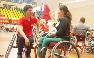 Chuyện tình trong mơ của hai tay vợt khuyết tật