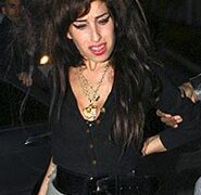 Đi cai nghiện vẫn mơ…Grammy!