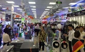 Đau đầu chi tiêu dịp cuối năm