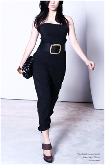 Jumpsuits Paco Rabanne, xắc Balenciaga, giày Lanvin