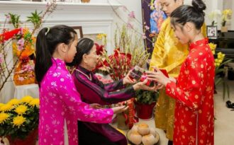 5 món quà Việt gợi nhớ văn hóa Tết xưa