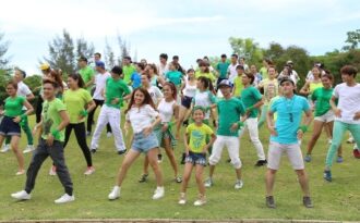 “Hot girl” Ngọc Thảo khoe eo thon trong vũ điệu bụng khỏe