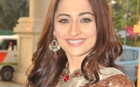 Sanjeeda Sheikh: Cô đào đa năng có nụ cười tỏa sáng