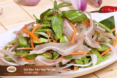 Gỏi rau tiến vua tai lợn