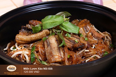 Miến lươn xào nồi đất