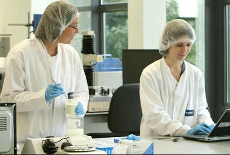 Vì sao cần chọn sữa bột “truy xuất được nguồn gốc”?